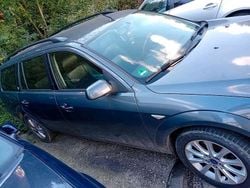 Grau Gebraucht 2005 Ford Mondeo Kombi | 700 € (Guter Preis)