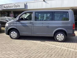 Grau Neu 2024 VW T6.1 Van | 40.990 €