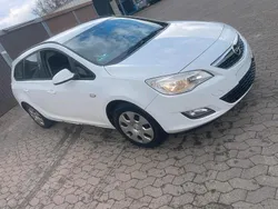 Gebraucht 2012 Opel Astra Kombi | 1.200 € (Etwas zu teuer)