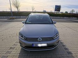 Silber Gebraucht 2016 VW Golf Sportsvan Comfortline Van / Kleinbus | 11.000 € (Guter Preis)