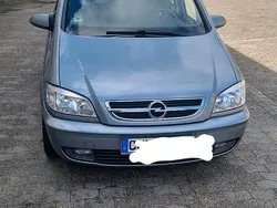 Silber Gebraucht 2005 Opel Zafira Van / Kleinbus | 2.250 € (Fairer Preis)