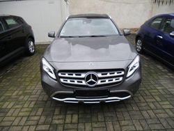 Grau Gebraucht 2019 Mercedes GLA200 SUV | 22.490 € (Guter Preis)