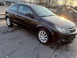 Schwarz Gebraucht 2005 Opel Astra GTC Coupé | 1.450 € (Guter Preis)