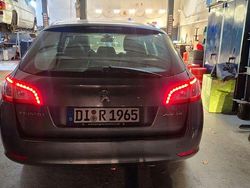 Grau Gebraucht 2011 Peugeot 508 SW Business-Line Kombi | 2.500 €