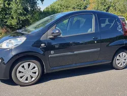 Schwarz Gebraucht 2012 Peugeot 107 Envy Kleinwagen | 3.800 € (Fairer Preis)