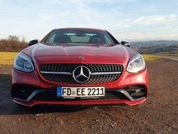 Rot Gebraucht 2019 Mercedes SLC300 AMG line Cabrio | 37.500 € (Fairer Preis)