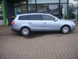 Silber Gebraucht 2009 VW Passat Highline Kombi | 1.999 € (Superpreis)