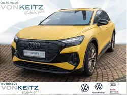 Grau Gebraucht 2023 Audi Q4 e-tron Ambiente SUV | 43.990 € (Teuer)