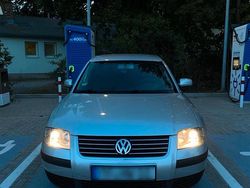 Grau Gebraucht 2004 VW Passat Limousine | 1.550 € (Fairer Preis)
