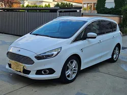 Weiß Gebraucht 2017 Ford S-MAX Titanium Van / Kleinbus | 10.200 € (Guter Preis)