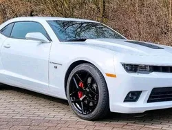 Weiß Gebraucht 2015 Chevrolet Camaro SS Coupé | 29.999 €