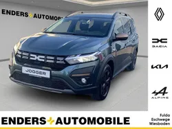 Gruen Gebraucht 2025 Dacia Jogger Extreme Kombi | 22.950 € (Fairer Preis)