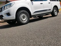 Weiß Gebraucht 2016 Nissan Navara Abholung | 16.999 € (Etwas zu teuer)