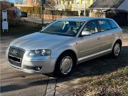 Grau Gebraucht 2005 Audi A3 Attraction Kombi | 4.950 € (Fairer Preis)