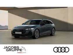 Daytonagrau perleffekt Neu 2025 Audi A5 Sport Coupé | 75.930 € (Teuer)