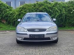 Silber Gebraucht 2005 Ford Mondeo Ghia Kombi | 2.999 € (Fairer Preis)