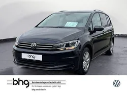 Deep black perleffekt Gebraucht 2024 VW Touran Comfortline Van / Kleinbus | 31.380 € (Fairer Preis)