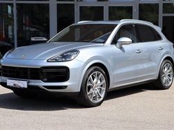 Silber Gebraucht 2020 Porsche Cayenne Turbo SUV | 78.900 € (Etwas zu teuer)