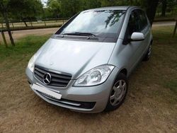Grau Gebraucht 2012 Mercedes A180 Limousine | 4.400 €