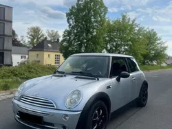 Silber Gebraucht 2006 Mini Cooper Kleinwagen | 1.900 € (Fairer Preis)