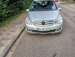 Grau Gebraucht 2007 Mercedes B200 Van / Kleinbus | 3.999 € (Guter Preis)