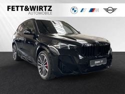Saphirschwarz metallic Neu 2025 BMW X1 M Sport SUV | 59.490 € (Fairer Preis)