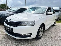 Bila candy/candyweiss Gebraucht 2018 Skoda Rapid Ambition Kleinwagen | 6.490 € (Guter Preis)