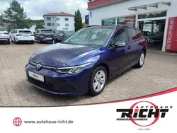 Blau Gebraucht 2021 VW Golf VIII Kombi | 18.920 € (Guter Preis)