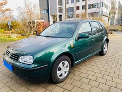 Grün Gebraucht 2000 VW Golf Limousine | 4.500 € (Etwas zu teuer)
