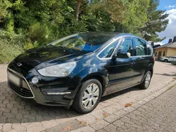 Schwarz Gebraucht 2010 Ford S-MAX S Van / Kleinbus | 4.900 €