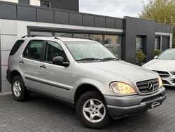 Silber Gebraucht 1999 Mercedes ML320 SUV | 7.890 € (Teuer)
