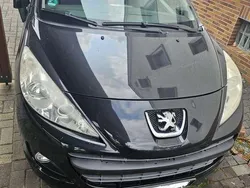 Schwarz Gebraucht 2010 Peugeot 207 Platinum Limousine | 4.000 € (Teuer)