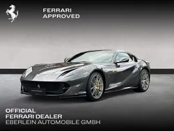 Grigio silverstone Gebraucht 2018 Ferrari 812 Coupé | 309.000 € (Etwas zu teuer)