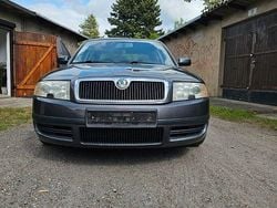 Grau Gebraucht 2005 Skoda Superb Limousine | 2.680 € (Guter Preis)