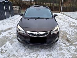 Braun Gebraucht 2013 Opel Astra Kombi | 4.900 € (Guter Preis)