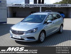Diamant blau(m2) / diam silb Gebraucht 2018 Opel Astra Edition Kombi | 12.950 € (Fairer Preis)