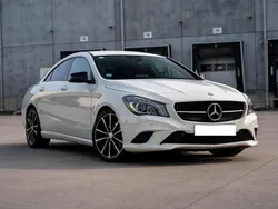 Weiß Gebraucht 2016 Mercedes CLA200 Urban Coupé | 18.400 € (Fairer Preis)