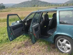 Grün Gebraucht 1994 Volvo 850 Kombi | 1.100 €