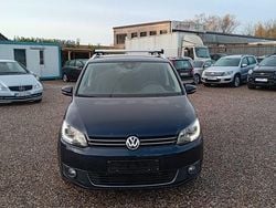 Blau Gebraucht 2013 VW Touran Highline Van / Kleinbus | 6.369 € (Guter Preis)