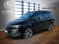 Loparitschwarz Gebraucht 2023 Mercedes EQT200 Progressive Van / Kleinbus | 41.990 €