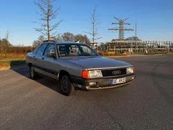 Silber Gebraucht 1988 Audi 100 Limousine | 6.250 €