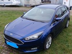 Blau Gebraucht 2018 Ford Focus Cool & Connect Kombi | 9.500 € (Guter Preis)