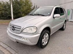 Silber Gebraucht 2005 Mercedes ML270 Edition SUV | 3.900 € (Guter Preis)