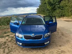 Blau Gebraucht 2015 Skoda Octavia Ambition Kombi | 7.299 € (Fairer Preis)