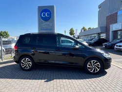 Schwarz Gebraucht 2017 VW Touran Comfortline Van / Kleinbus | 14.950 € (Fairer Preis)