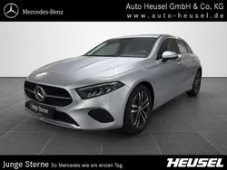 Metalliclack hightechsilber Gebraucht 2024 Mercedes A180 Progressive Limousine | 26.990 € (Superpreis)