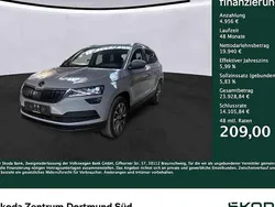 Grau Gebraucht 2021 Skoda Karoq Clever SUV | 24.850 € (Fairer Preis)