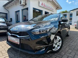 Schwarz Gebraucht 2022 Kia Ceed Vision Limousine | 13.949 € (Teuer)