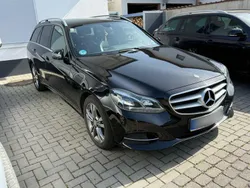 Schwarz Gebraucht 2014 Mercedes E200 Avantgarde Kombi | 17.990 € (Teuer)