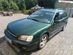 Grün Gebraucht 1999 Subaru Legacy Kombi | 2.150 € (Fairer Preis)